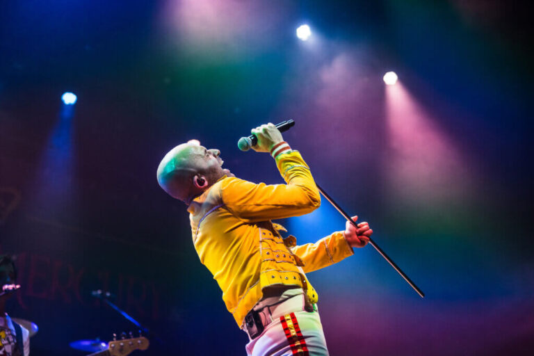 Queen by Mother Mercury — muziek in Koksijde